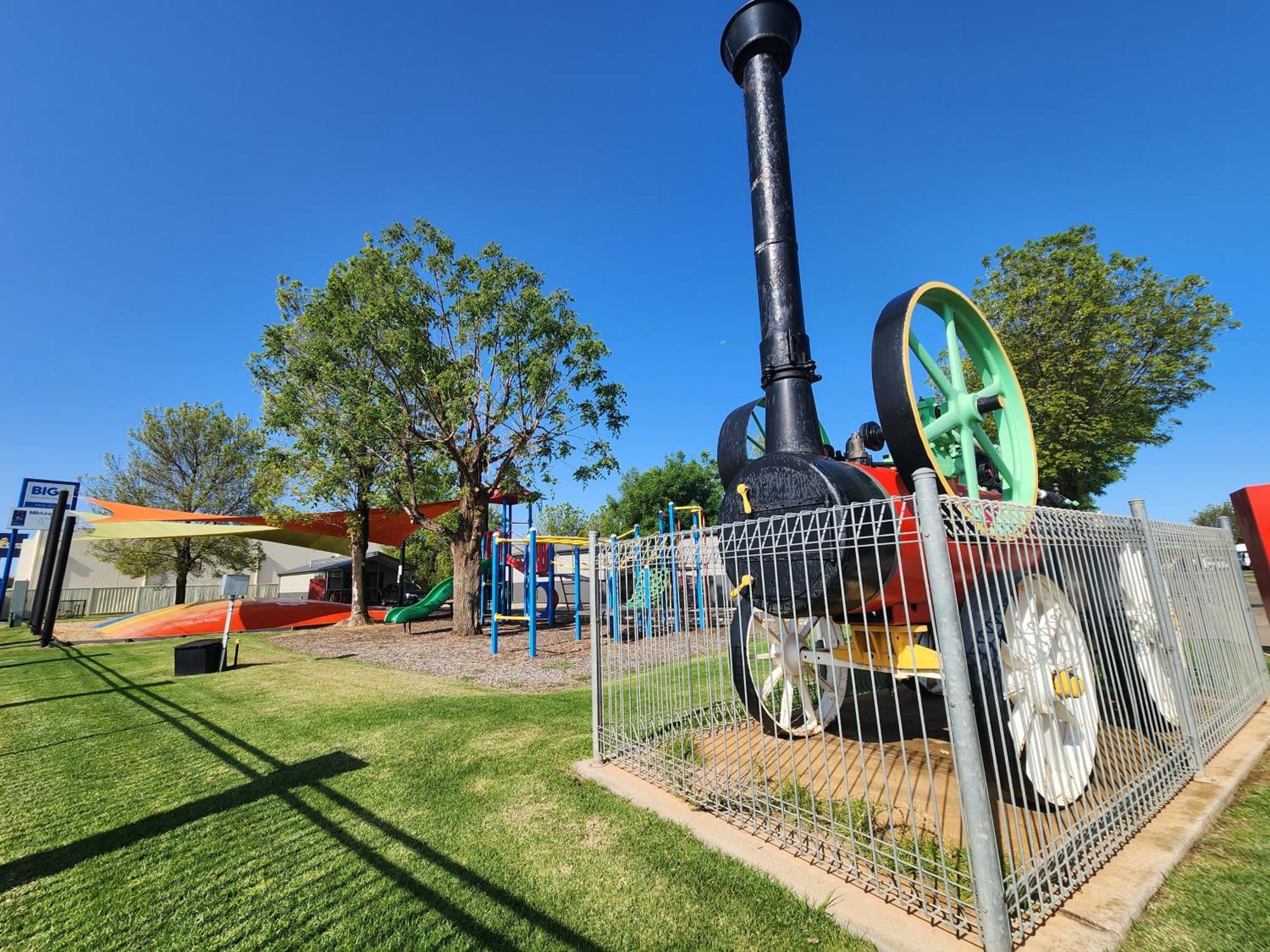 Big4 Mildura Getaway Hotell Exteriör bild
